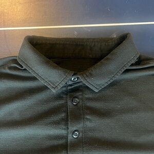 Men’s Black Lululemon Polo Sz Medium USED